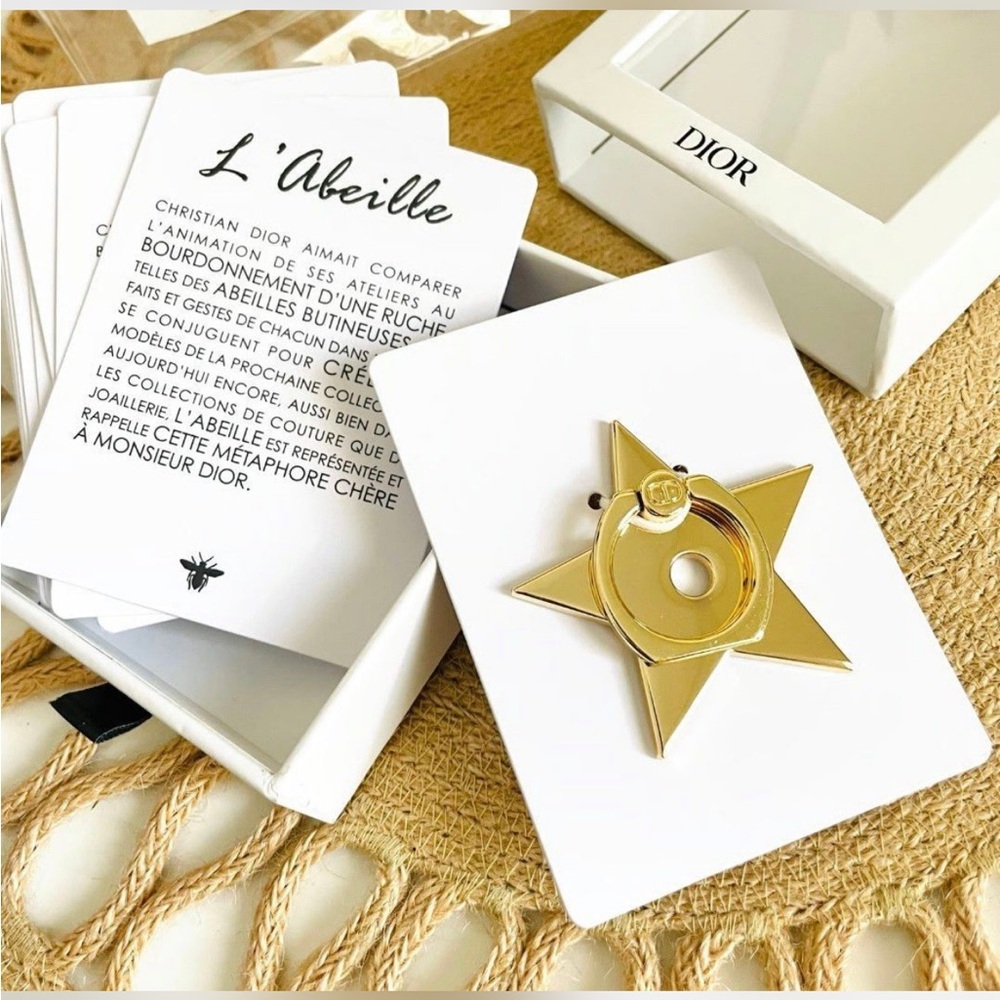 ⚜️Dior Gold Star smartphone ring GWP ⚜️